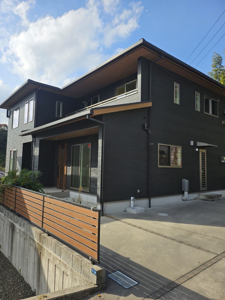 鹿児島市坂元町・築浅２世帯住宅